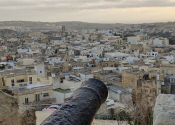 Salamanca dispondrá de 3.922 plazas de las 27.604 que oferta el programa ‘Viajes del Club de los 60’ de la Junta