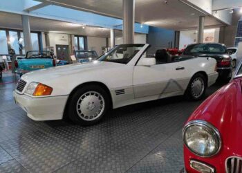 El Mercedes 300 SL que perteneció a Zacarías González se expone en el MHAS