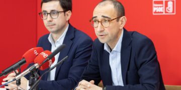 El PSOE pide la dimisión de Carlos García como alcalde y máximo responsable de la «estafa» del Peace City World