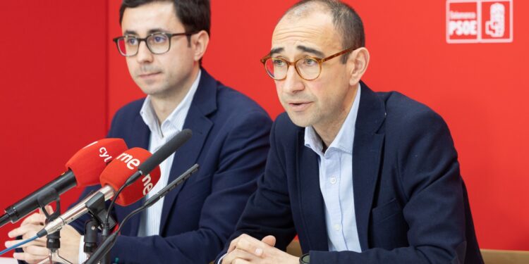 El PSOE pide la dimisión de Carlos García como alcalde y máximo responsable de la «estafa» del Peace City World