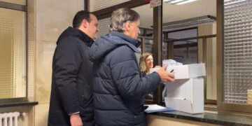 Carlos García Carbayo presenta 1.185 avales para oficializar su precandidatura a presidir el PP de Salamanca