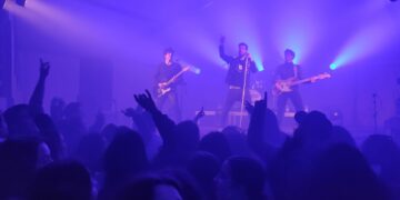 El tributo a El Canto del Loco cierra las celebraciones de una intensa jornada de San Blas