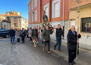 La bendición de 750 gargantillas preside los actos en honor a San Blas en Aldeaseca