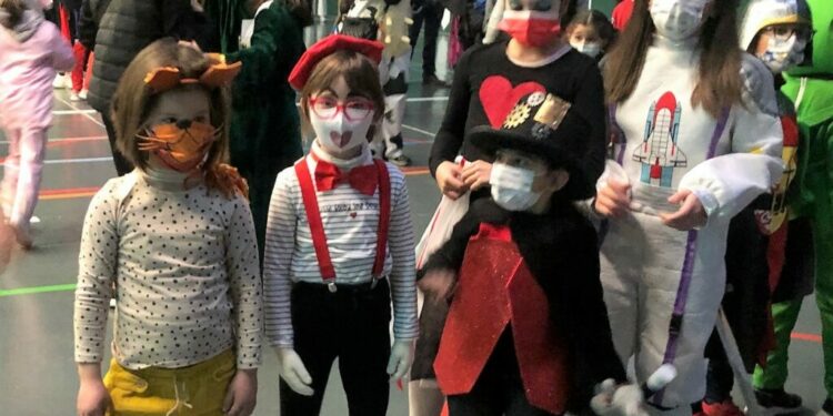 Taller de máscaras, hinchables, cine, discoteca móvil y sardinas asadas para celebrar el Carnaval en Aldeatejada