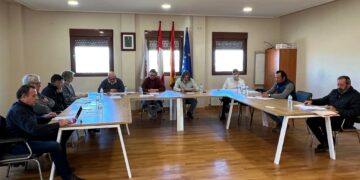 El Consistorio destinará los 43.000 euros de ahorro de la retirada del poste de alta tensión de la calle Góngora a pavimentar calles