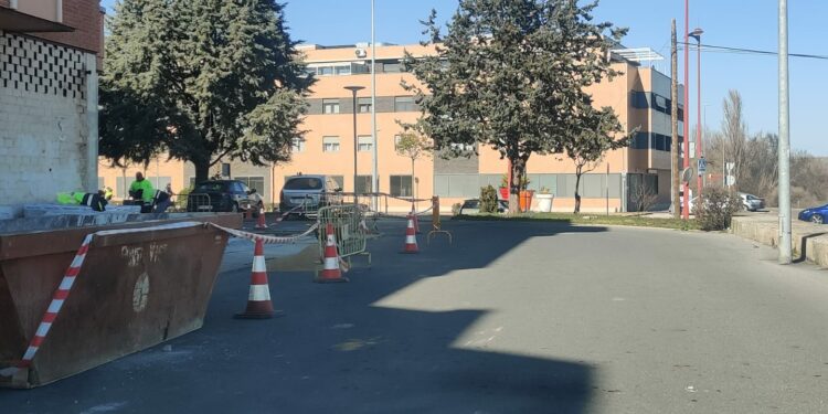 Las obras de Signo XXV y Prado de los Guzmanes renovarán las aceras y evitarán filtraciones