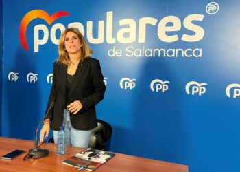 Chabela de la Torre defiende su candidatura a la presidencia provincial del PP para lograr un partido «transparente, moderno, abierto y cercano a los afiliados»