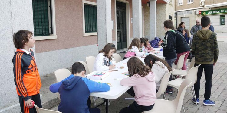 El ‘Juego de la oca’ y los ‘Marcapáginas por la igualdad’ cierran las actividades del Día de la Mujer