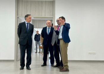 El Ayuntamiento de Salamanca y el Air Institute firman un convenio para la gestión del Centro de Internet e Inteligencia Artificial