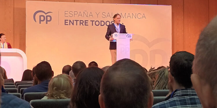Los afiliados compromisarios eligen a Carlos García Carbayo como presidente del Partido Popular de Salamanca