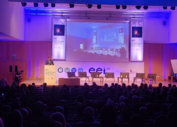 La Junta presenta una Estrategia de Emprendimiento  e Innovación dotada con 812,2 millones