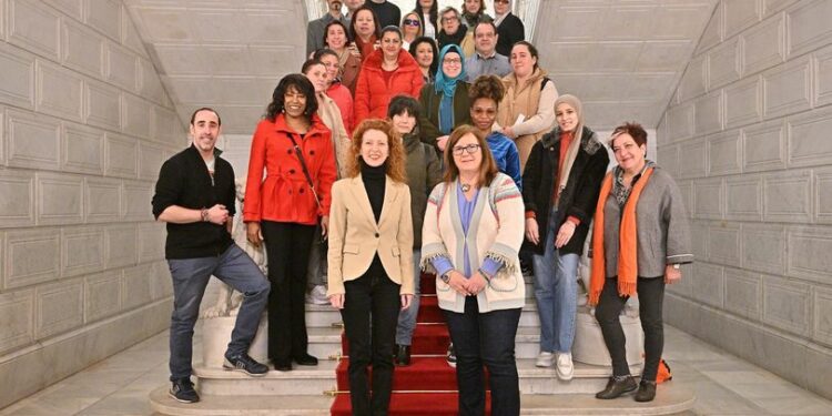 Los cursos de ‘Camarera/o de pisos’ y ‘Formación básica de celadores/as’ prepara a 26 personas para su incorporación al mercado laboral