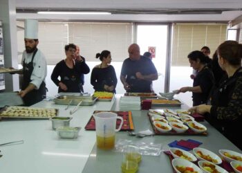 La Escuela Municipal de Hostelería acoge la presentación de la VIII Guía del Cocido de Salamanca