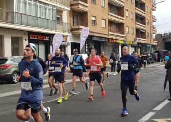 Javier Alves y Gema Martín se coronan en la Media Maratón Ciudad de Salamanca