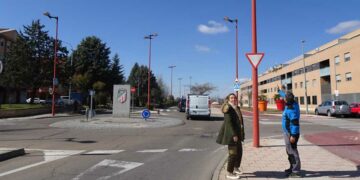 La sustitución de 44 luminarias supondrá un ahorro de anual de 8.600 euros