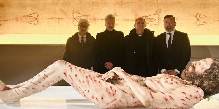 La exposición ‘The Mystery Man’ cierra sus puertas con la visita de más de 70 mil personas