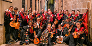 La Tuna Universitaria de Salamanca ‘triunfa’ en el Certamen Nacional ‘Ciudad de Plasencia’