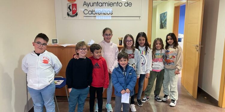 Los niños de Cabrerizos se convierten en los personajes del juego ‘Among Us’