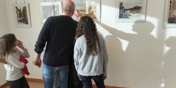 Jerónimo Calvo enseña en Cabrerizos la belleza de Salamanca a través de sus acuarelas