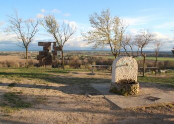 Cabrerizos acoge una jornada de voluntariado medioambiental para limpiar la zona de la Cornisa y la ribera del río