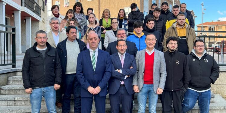18 desempleados de Carbajosa inician su formación en albañilería y atención sociosanitaria en domicilio