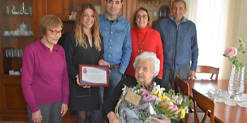 Castellanos rinde homenaje a su vecina más longeva en su 105 cumpleaños