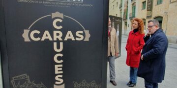 La expo ‘Caras y cruces. Retratos de nuestra Santa’ acerca las Cofradías, Hermandades y Congregaciones a los salmantinos