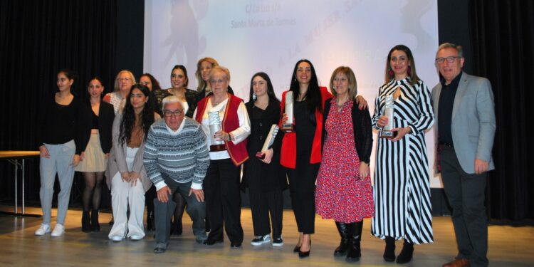 Emotivo homenaje de la Tierno Galván en la XV edición de su reconocimiento a las mujeres salmantinas