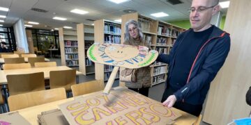 Una original manifestación recorrerá las calles de Villamayor para reivindicar la importancia de la poesía