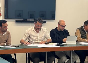 Villamayor sancionará con multas de hasta 3.000 euros las acciones incívicas y el vandalismo que altere la convivencia y la protección a los bienes municipales