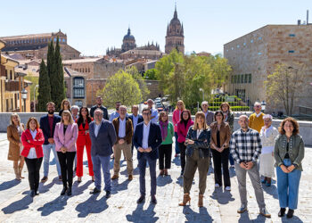 José Luis Mateos presenta un equipo «que siente verdadera pasión por Salamanca»