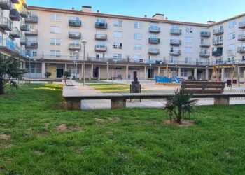 Nuevos elementos y mobiliario urbano para modernizar la Plaza de Diego Hurtado de Mendoza