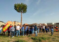 Vuelven los Quintos a Villares con la tradicional plantación del ‘mayo’