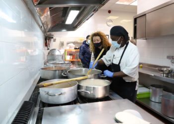 Salamanca destina 1,6 millones al servicio de comida a domicilio