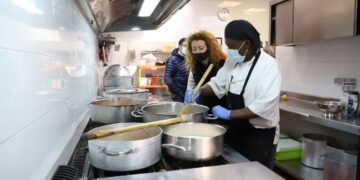 Salamanca destina 1,6 millones al servicio de comida a domicilio