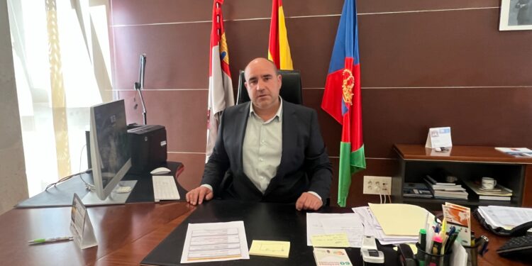 José Buenaventura Recio: «Nuestra idea era transformar Villares para mejor y dar más servicios a los vecinos y creo que lo hemos conseguido»