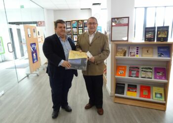 La donación de 52 ejemplares sobre Educación amplía los fondos de la Biblioteca Municipal ‘Elio Antonio de Nebrija’ de Santa Marta