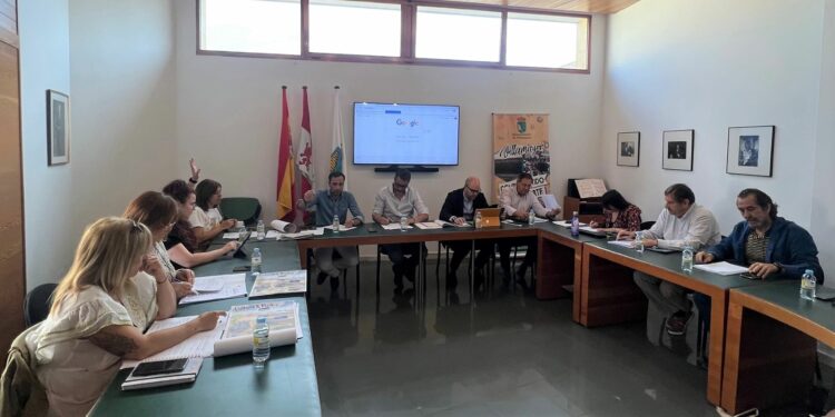 La liberación de 451.000 euros más del remanente enfrenta al equipo de Gobierno y la oposición