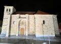 La iglesia de San Silvestre de Villares estrena iluminación artística