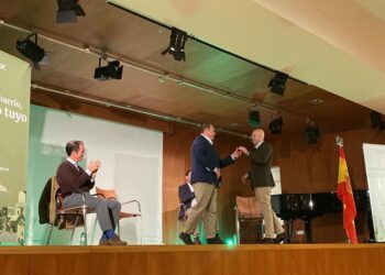 Cinco miembros de VOX presentan su dimisión por «traición y deslealtad política a los valores, principios e ideología del partido»