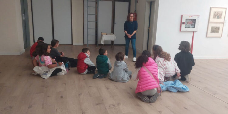 Los niños del programa Ciudad Amiga de la Infancia participan en la celebración del Día Internacional de los Museos