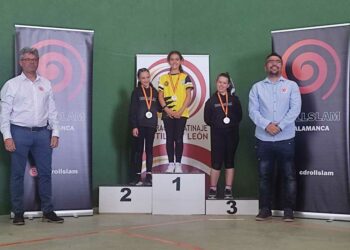 Doñinos disfruta de una jornada de patinaje con el Campeonato Regional ‘Inline Freestyle’