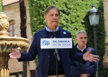 La modernización de los barrios, una prioridad para García Carbayo