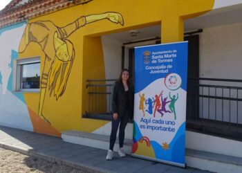 Paula Fuentes gana el concurso y diseña el logo del Área Joven