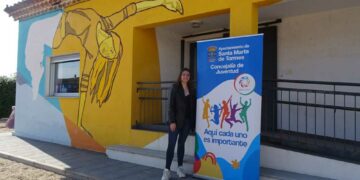 Paula Fuentes gana el concurso y diseña el logo del Área Joven