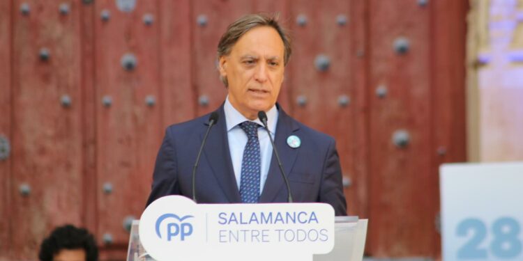 García Carbayo subraya la puesta en marcha de un centenar de proyectos en el Centro de Inteligencia Artificial