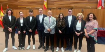 El IES Lucía de Medrano se impone en la VII Liga de Debate en la modalidad de Bachillerato