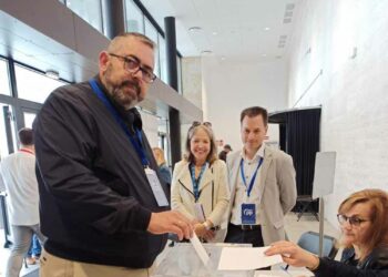 David Mingo: «Espero que nadie se quede en casa, que haya una gran movilización y que todo el mundo acuda a votar porque esta es la esencia de la democracia»