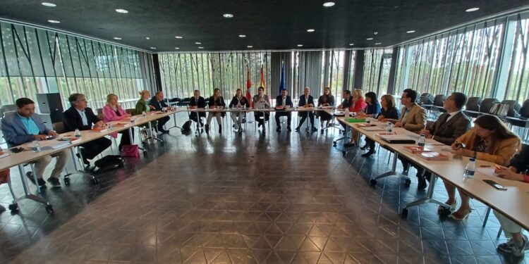 La Junta reúne a los delegados territoriales para coordinar las actuaciones para la extinción de incendios