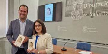 La escritora Elena Díaz presenta el poemario ‘Nunca me fui de tu regazo’